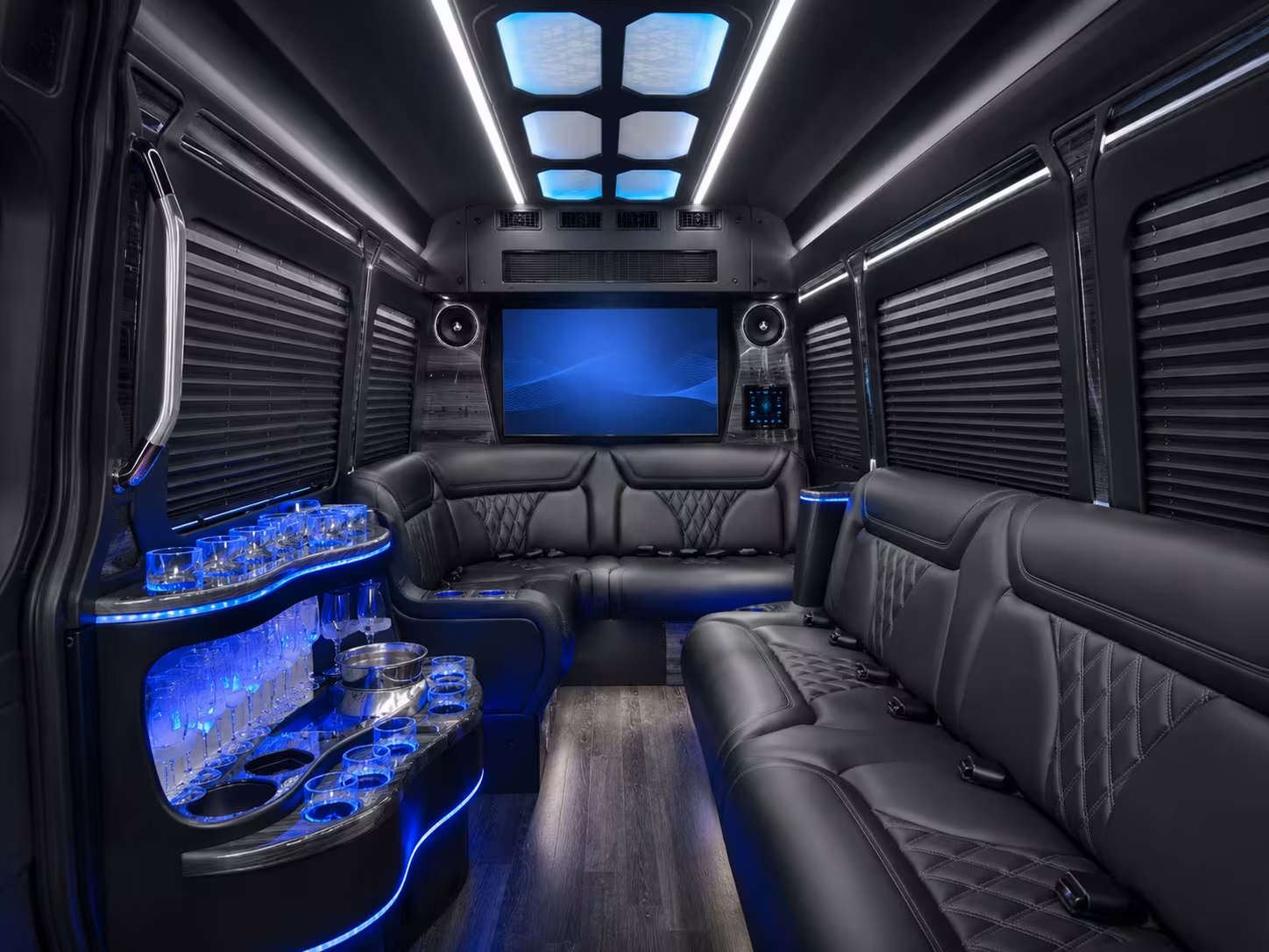 airport and off site parking shuttle services for tracy businesses