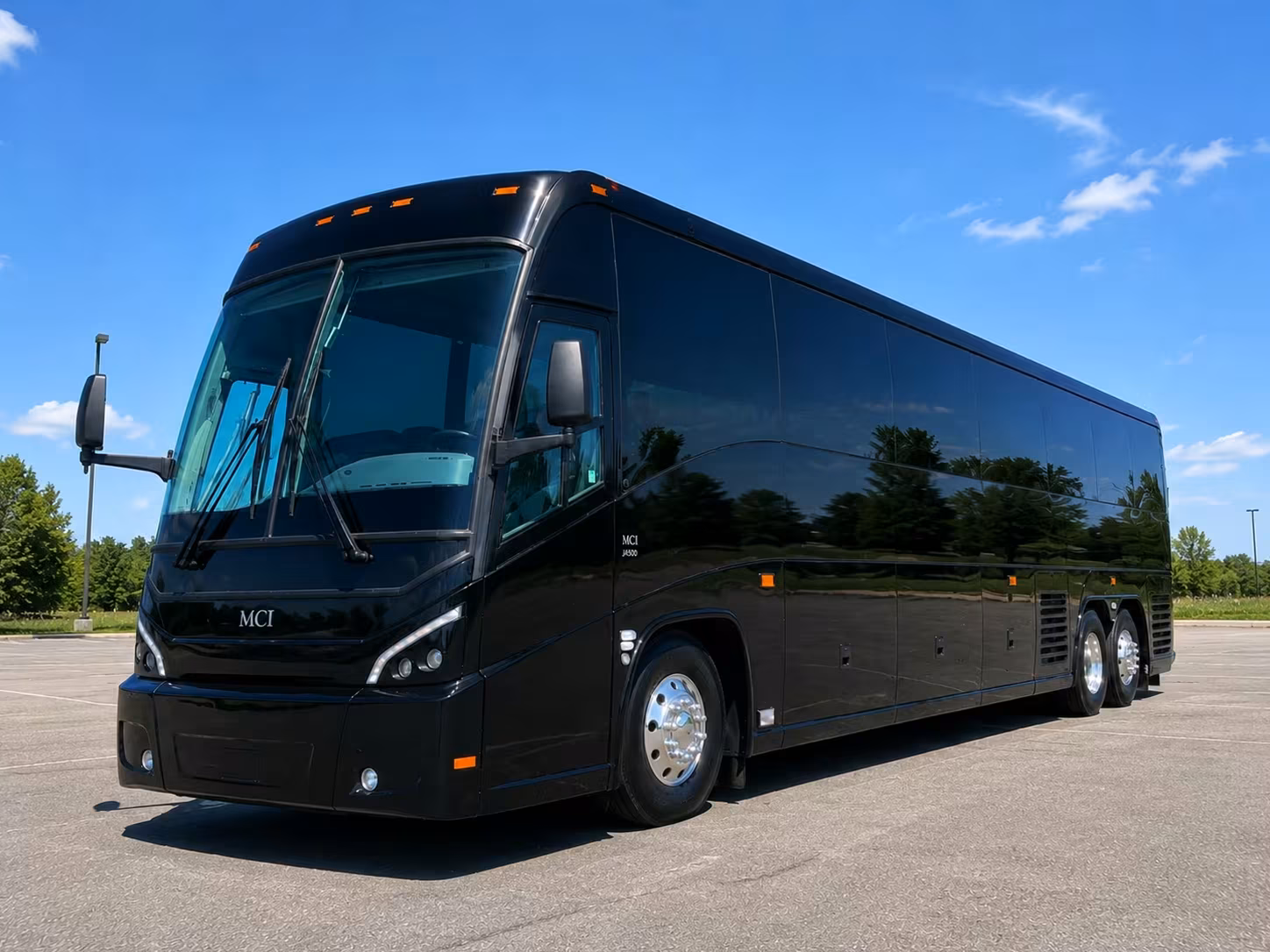 tracy bus rentals for local museum and park field trips