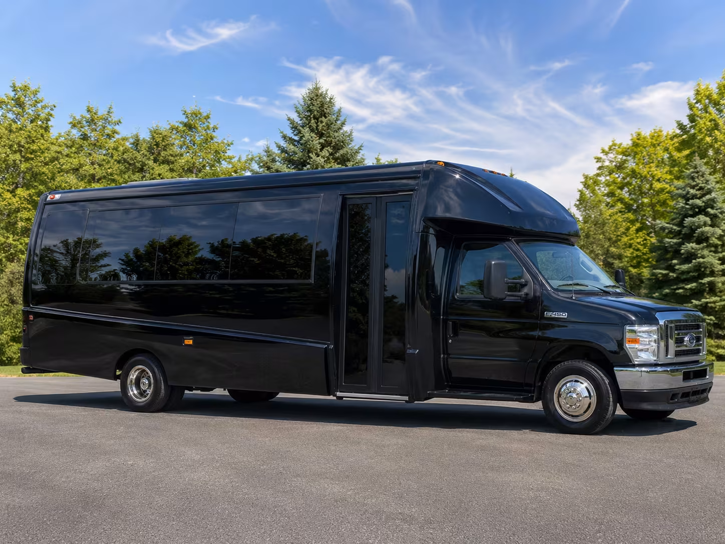 tracy minibus rentals to napa wine country and casinos